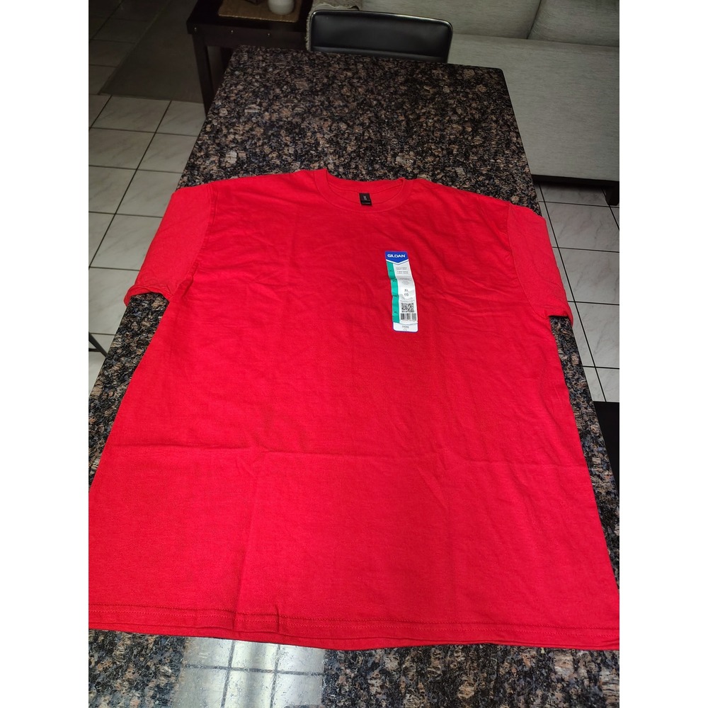 Gildan G5000 Heavy Cotton Mens XL Short Sleeve T-Shirt Red New With Tags